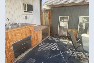 219 S Jackson Street, Clifton, IL 61727 - Photo 7