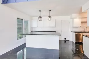 23W160 Woodcroft Dr, Glen Ellyn, IL 60137 - Photo 11