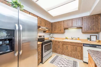 650 Whitney Court #203, Gurnee, IL 60031 - Photo 7