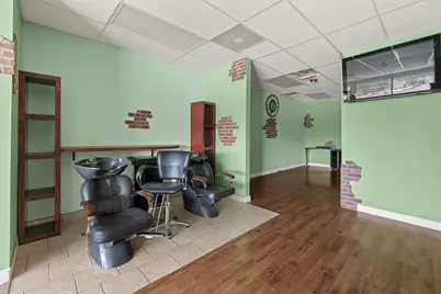 2450 N US Highway 12 #E, Spring Grove, IL 60081 - Photo 7