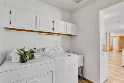 10201 Fox Bluff Lane, Spring Grove, IL 60081 - Photo 15