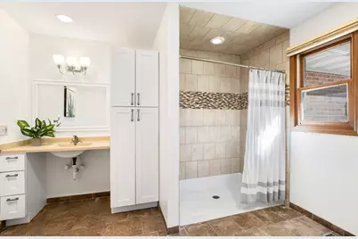 10201 Fox Bluff Lane, Spring Grove, IL 60081 - Photo 11