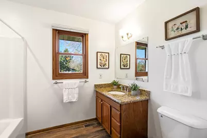 10201 Fox Bluff Lane, Spring Grove, IL 60081 - Photo 13