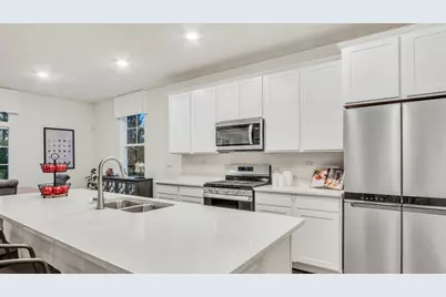 1808 Legacy Pointe Boulevard, Plainfield, IL 60586 - Photo 5