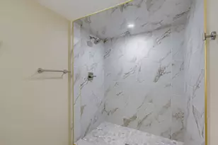 10046 S Indiana Ave, Chicago, IL 60628 - Photo 15