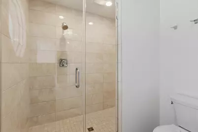 [Address not provided], Glen Ellyn, IL 60137 - Photo 31