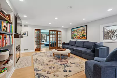 [Address not provided], Glen Ellyn, IL 60137 - Photo 19