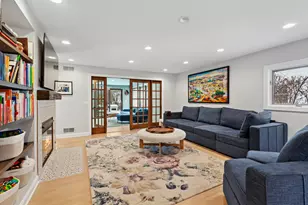 [Address not provided], Glen Ellyn, IL 60137 - Photo 19