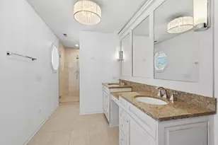 [Address not provided], Glen Ellyn, IL 60137 - Photo 29