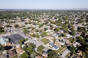 9239 55th Ct Ct, Oak Lawn, IL 60453 - Photo 1