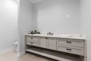 3890 Greenacre Dr, Northbrook, IL 60062 - Photo 37