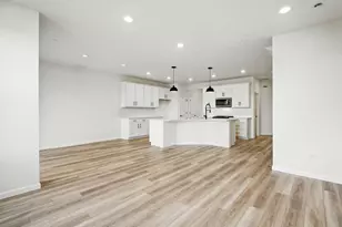 1058 Houston St, Batavia, IL 60510 - Photo 9