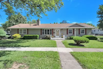301 Meadows Road S, Bourbonnais, IL 60914 - Photo 1