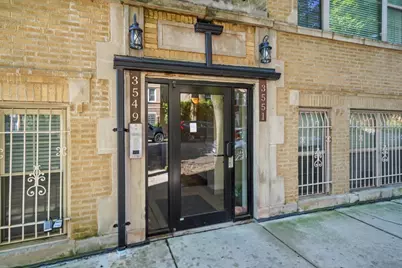 3551 W Belle Plaine Avenue #2, Chicago, IL 60618 - Photo 3