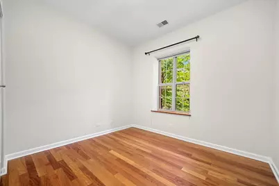 3551 W Belle Plaine Avenue #2, Chicago, IL 60618 - Photo 11