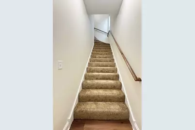 [Address not provided], Chicago, IL 60624 - Photo 9