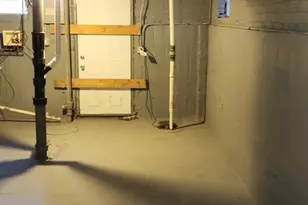 1117 E 82nd Pl, Chicago, IL 60619 - Photo 19