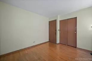 1417 S Busse Rd, Mount Prospect, IL 60056 - Photo 9