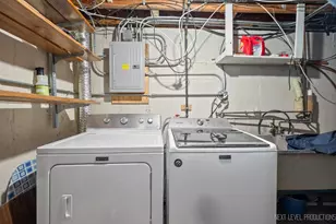 1417 S Busse Rd, Mount Prospect, IL 60056 - Photo 13