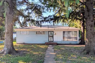 417 W Terrace St, Villa Park, IL 60181 - Photo 1