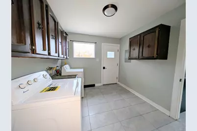 417 W Terrace Street, Villa Park, IL 60181 - Photo 27