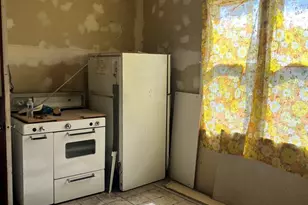 3037 N Central Park Ave, Chicago, IL 60618 - Photo 17