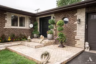 6N654 Harvey Rd, Medinah, IL 60157 - Photo 5