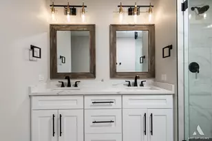 7942 W 74 St, Bridgeview, IL 60455 - Photo 27