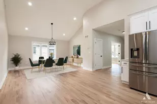 7945 W 73 Pl, Bridgeview, IL 60455 - Photo 17