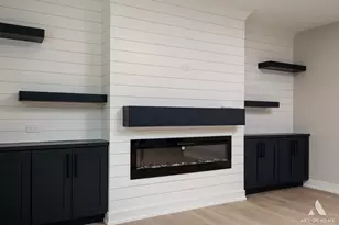 7945 W 73 Pl, Bridgeview, IL 60455 - Photo 21