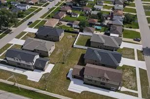 7951 W 73 Pl, Bridgeview, IL 60455 - Photo 41