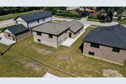 7951 W 73 Place, Bridgeview, IL 60455 - Photo 37