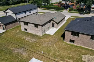 7951 W 73 Pl, Bridgeview, IL 60455 - Photo 37