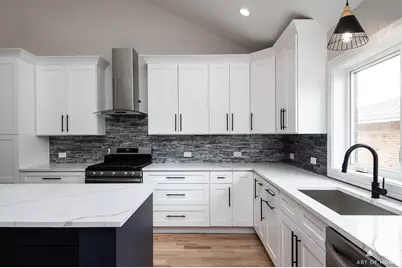 7951 W 73 Place, Bridgeview, IL 60455 - Photo 15