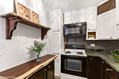 655 W Irving Park Road #1911, Chicago, IL 60613 - Photo 11