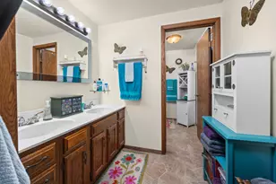 215 Tollview Ct, Gilberts, IL 60136 - Photo 15