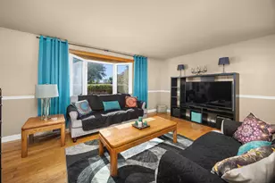 215 Tollview Ct, Gilberts, IL 60136 - Photo 7