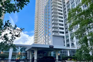 4250 N Marine Dr, Chicago, IL 60613 - Photo 1