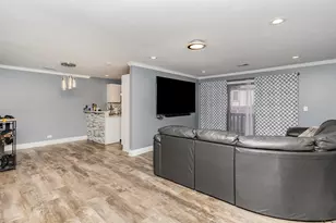 9148 Clairmont Ct, Orland Park, IL 60462 - Photo 5