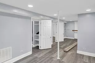 7316 S Woodlawn Ave, Chicago, IL 60619 - Photo 29