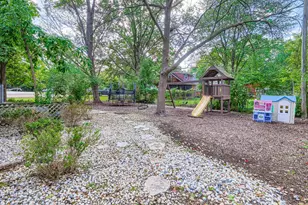 18838 W Hickory St, Mundelein, IL 60060 - Photo 35