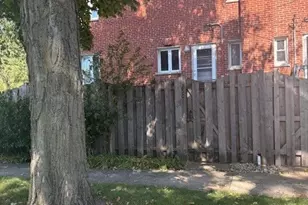 2501 Crawford Ave, Evanston, IL 60201 - Photo 15