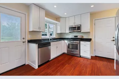 21625 W Ravine Drive, Lake Zurich, IL 60047 - Photo 17