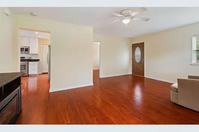 21625 W Ravine Drive, Lake Zurich, IL 60047 - Photo 15