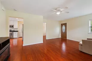 21625 W Ravine Dr, Lake Zurich, IL 60047 - Photo 15