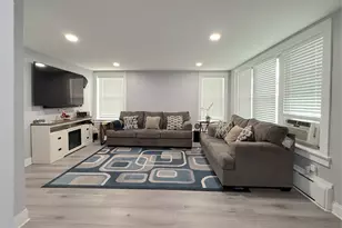 6200 S Kolin Ave, Chicago, IL 60629 - Photo 5