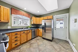 175 N Berteau Ave, Elmhurst, IL 60126 - Photo 11