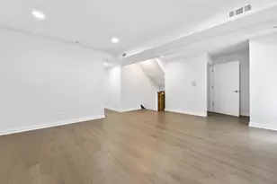 7234 N Hamilton Ave, Chicago, IL 60645 - Photo 23