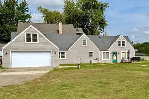 4400 Riverside Dr, Crystal Lake, IL 60014 - Photo 1