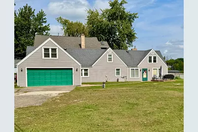 4400 Riverside Drive, Crystal Lake, IL 60014 - Photo 1